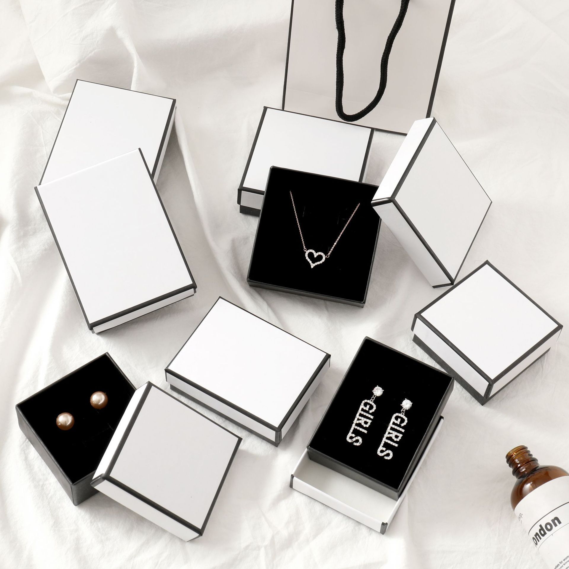 Drawer Jewelry Box Wholesale Paper Earrings Boxes And Packaging Necklace Bracelet Ring Jewelry Gift Box Packaging With Logo