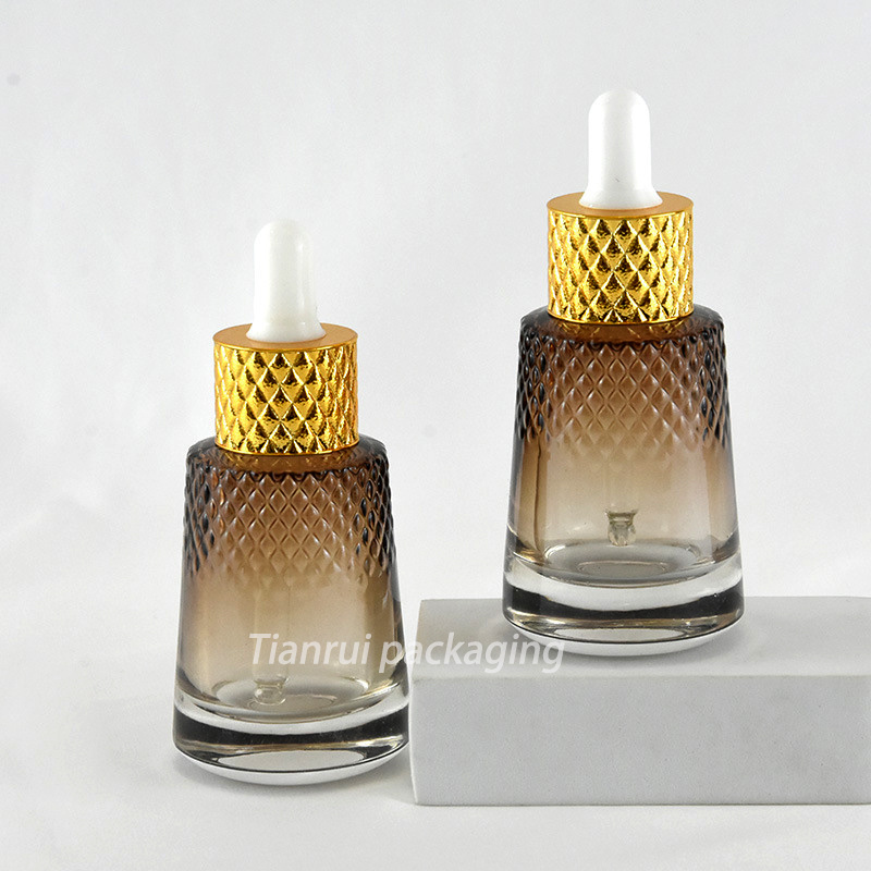 Popular 30ml Pineapple Shaped Essential Oil Bottle Unique Skin Care Essence Dropper Bottle Cosmetic Glass Bottle