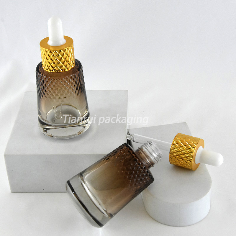 Popular 30ml Pineapple Shaped Essential Oil Bottle Unique Skin Care Essence Dropper Bottle Cosmetic Glass Bottle