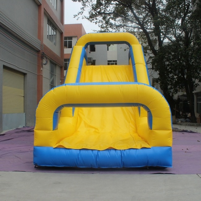 Custom attractive outdoor playground giant inflatable bouncy castle with water slide