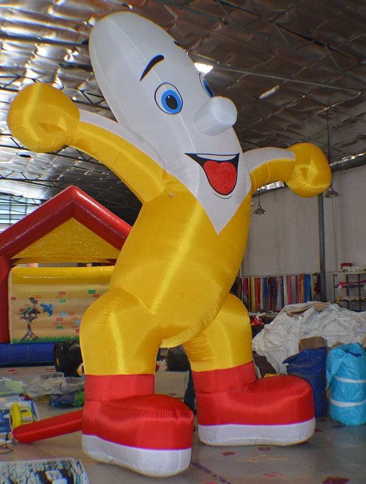 Cheap giant advertising inflatable banana man doll for sale