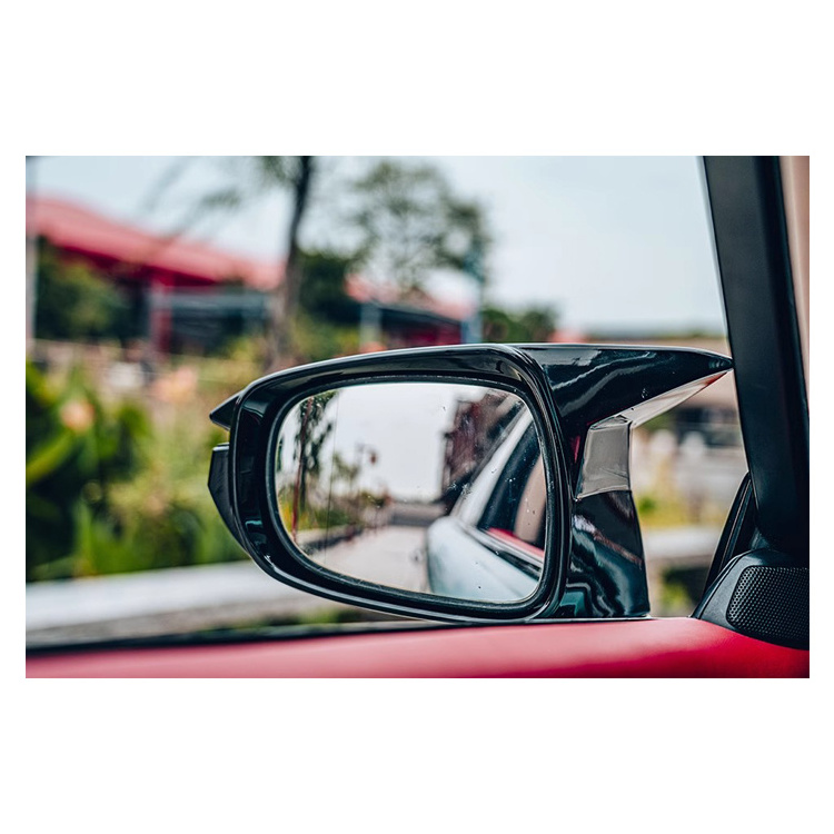 The 06-08 Lexus IS Bull horn rearview mirror IS300 modified with flowing turn signal and rearview mirror housing cover bodykit