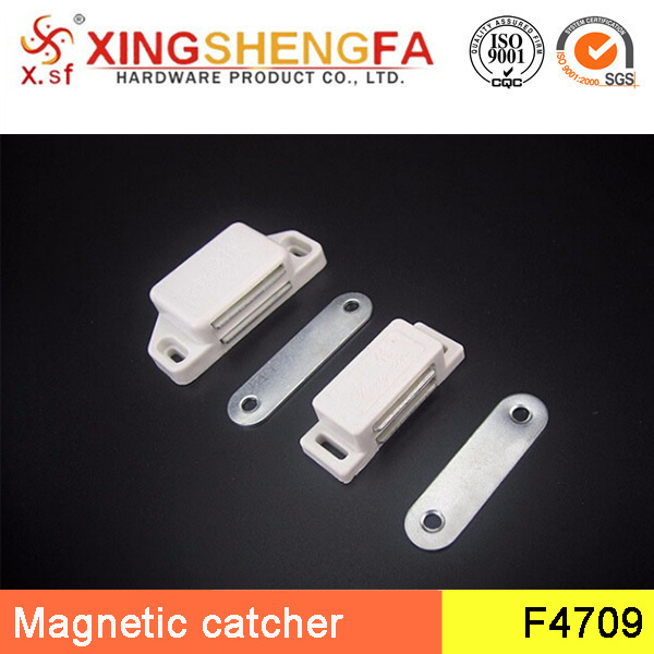 Door closer cabinet catch magnetic catcher