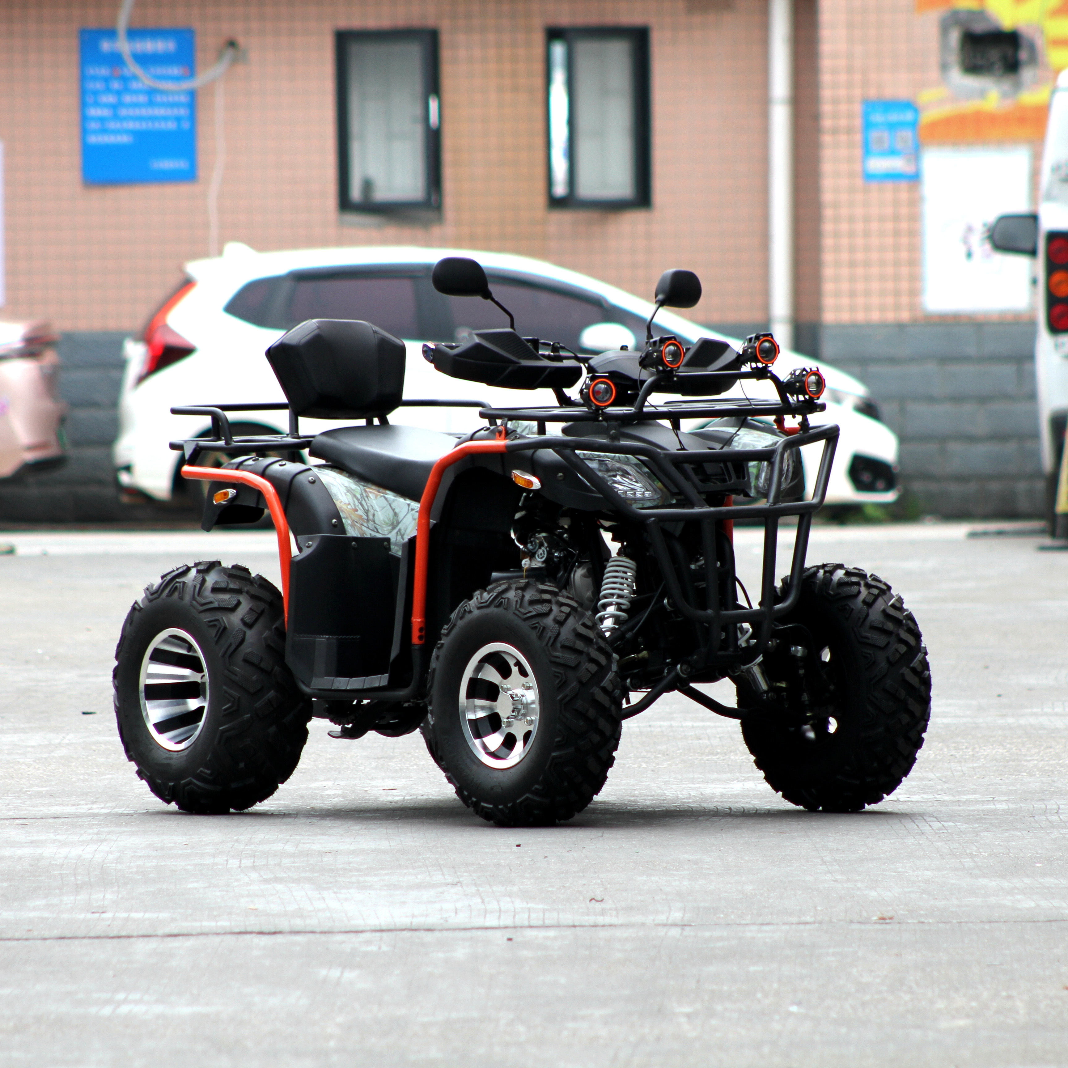 China Cheap 200cc off-road ATV ,automatic transmission four stroke Four-wheel ATV Wind cooled engine 200cc