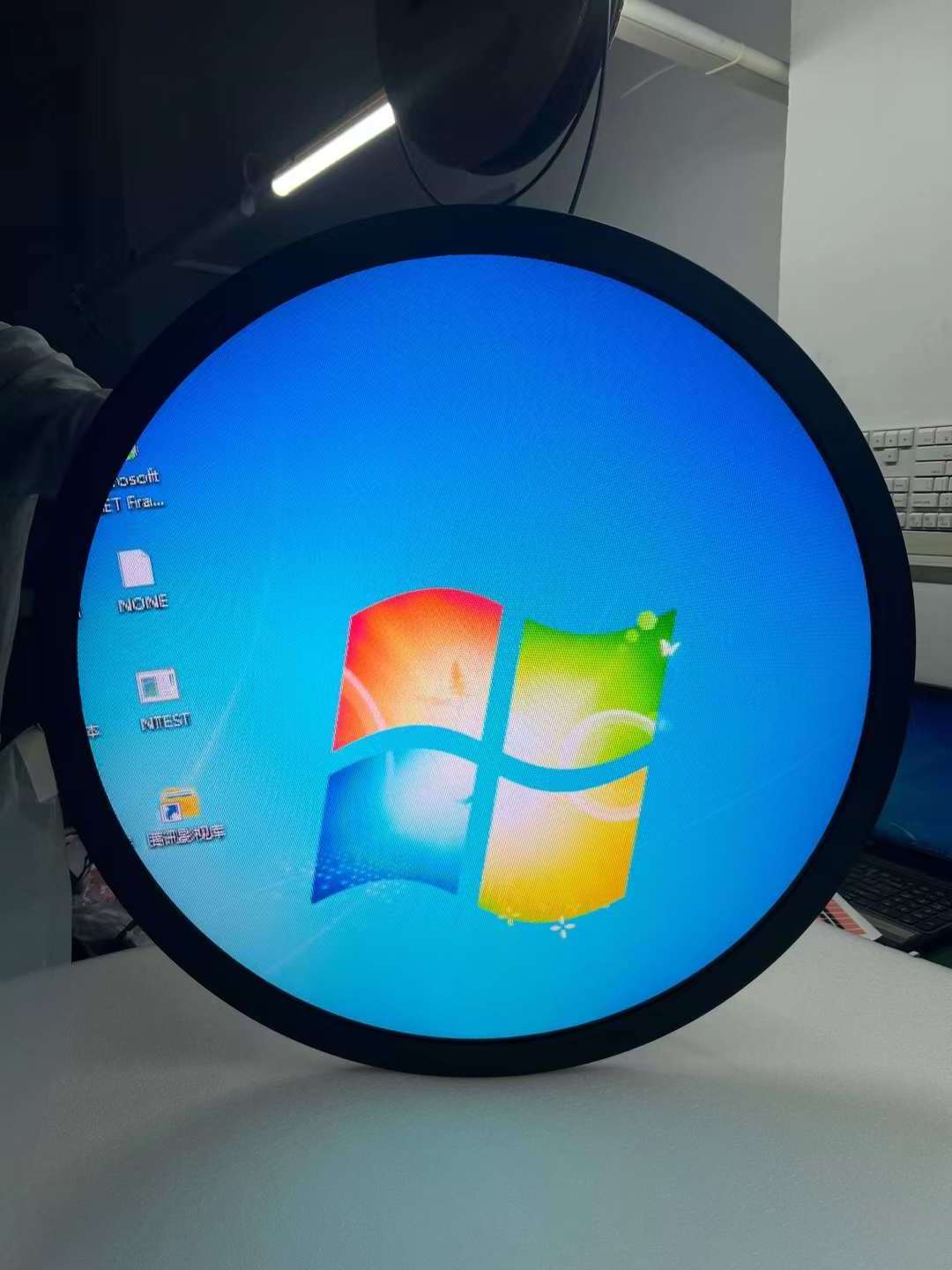 Circular Display 23.6inch circular LCD touch screen