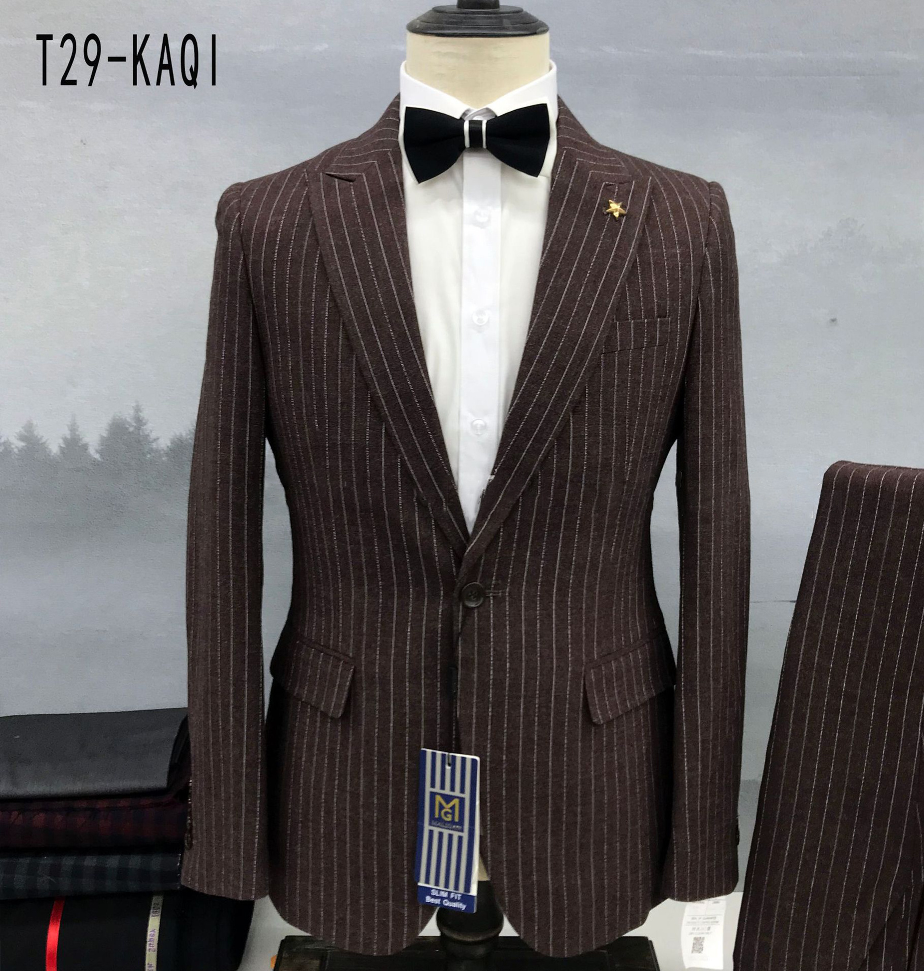 Vertical Stripe Suit for Men and Women Grey Fabric European Top end Stripe Men's Suit