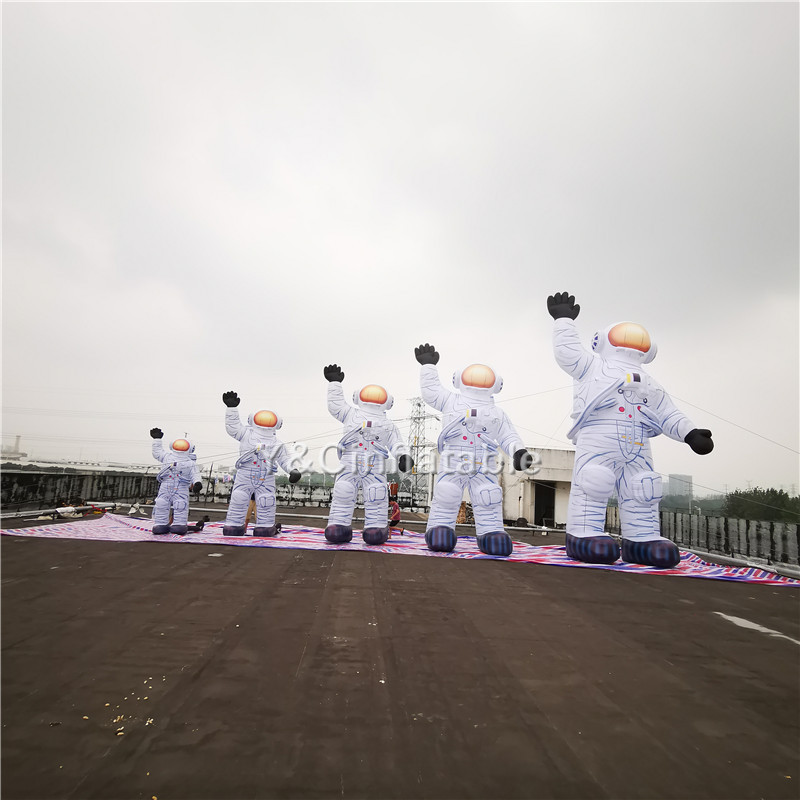 LED lighting outdoor promotion customized 3m-8m high giant inflatable astronaut  inflatable spaceman astronaut