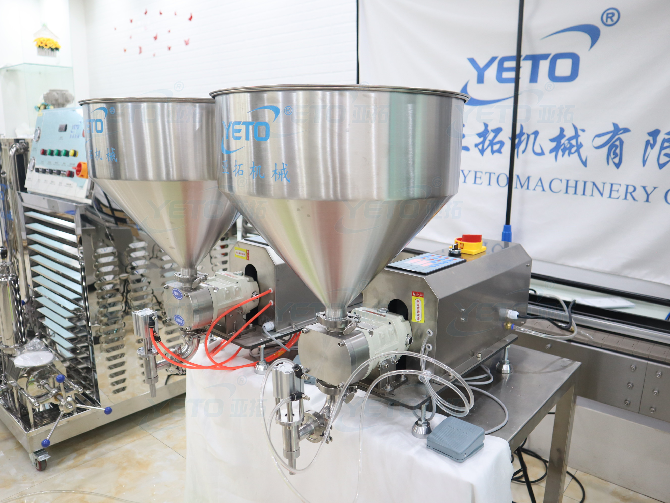 YETO-100ml-5L Liters Semi Automatic Rotor Lobe Pump Filling Machine High Viscosity Cosmetic Rotor Pump Filling Machine