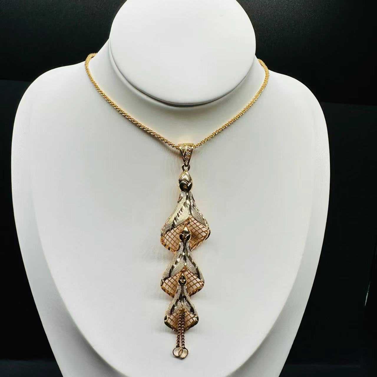 24k gold plated jewelry Vietnam India Dubai accessories wholesale bride jewelry Gold Plated Women's locket set copper