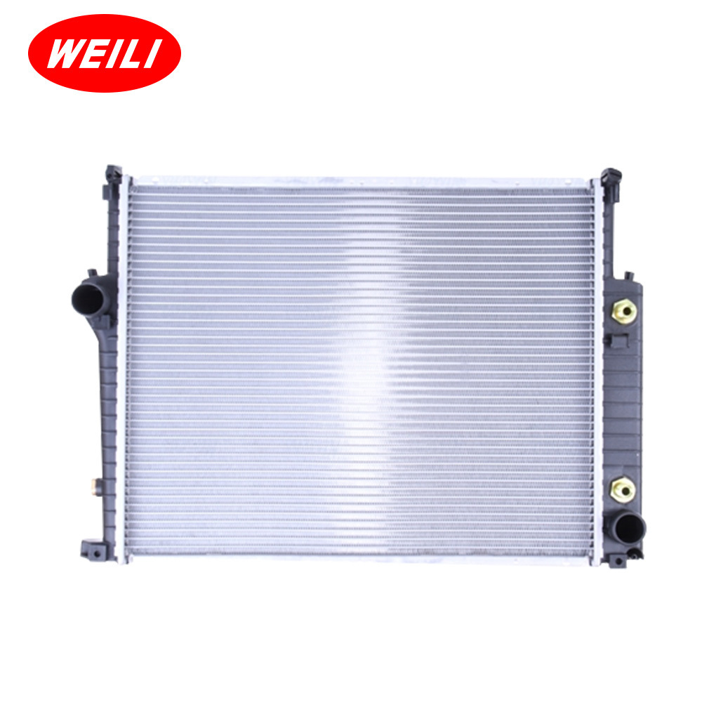 Auto Aluminum Brazing Coolant Radiator 68013630AA 9065000402 For MERCEDES-BENZ SPRINTER 3 Car Cooling System Radiators 26-32mm