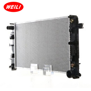 Auto Aluminum Brazing Coolant Radiator 68013630AA 9065000402 For MERCEDES-BENZ SPRINTER 3 Car Cooling System Radiators 26-32mm