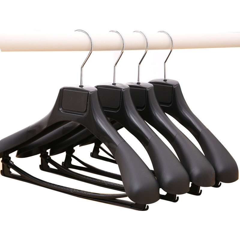 Luxury Suit Hanger Clothes Hotel Guestroom Hanger with  Bar Black Coat Plastic Hanger