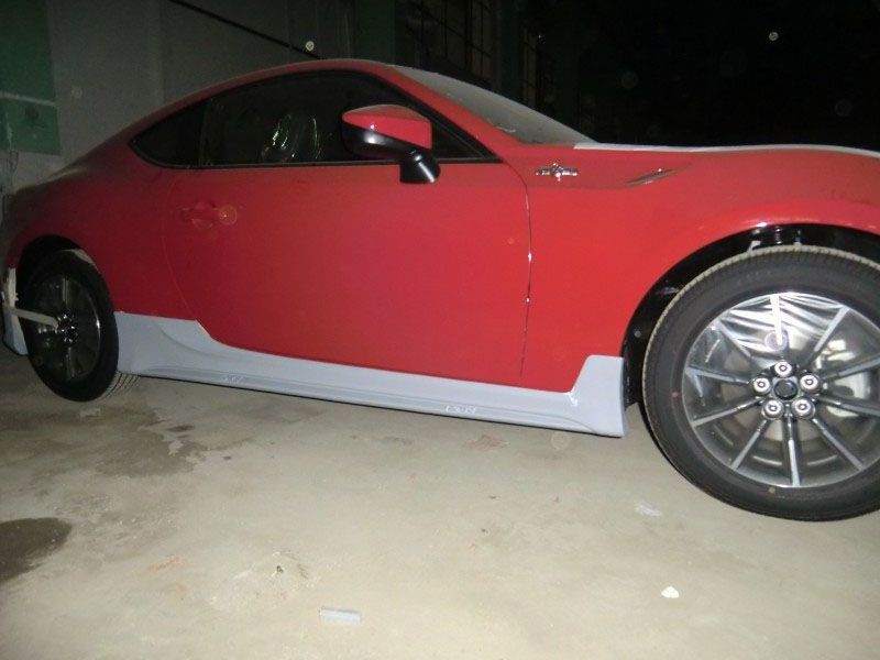 Body Kit For Toyota GT86 ,the Pp Aftermarket parts includes Car Side Skirt Bumper