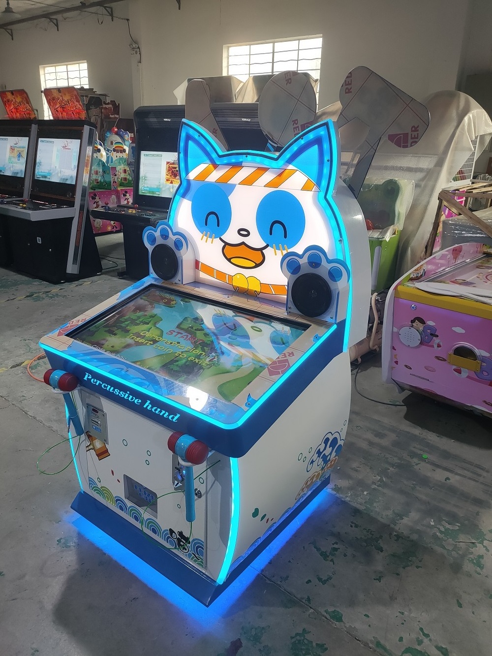 Indoor Sports Amusement Park Coin Operated 2 Players Cat children hammer hitting Video game for kids machines sale