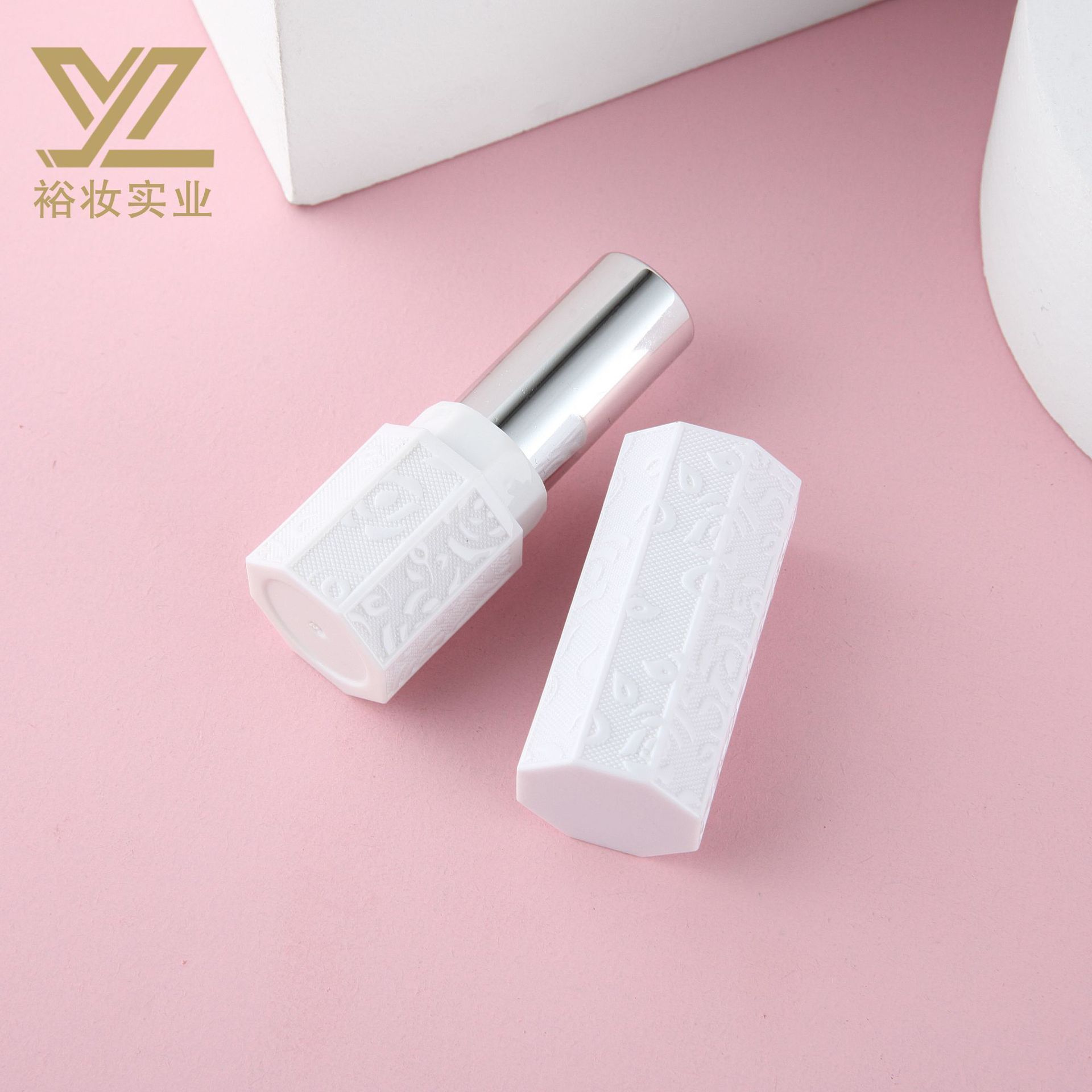 Asian popular cosmetic packaging customized carved white lipstick tube customized empty lipstick tubes Lipstick container