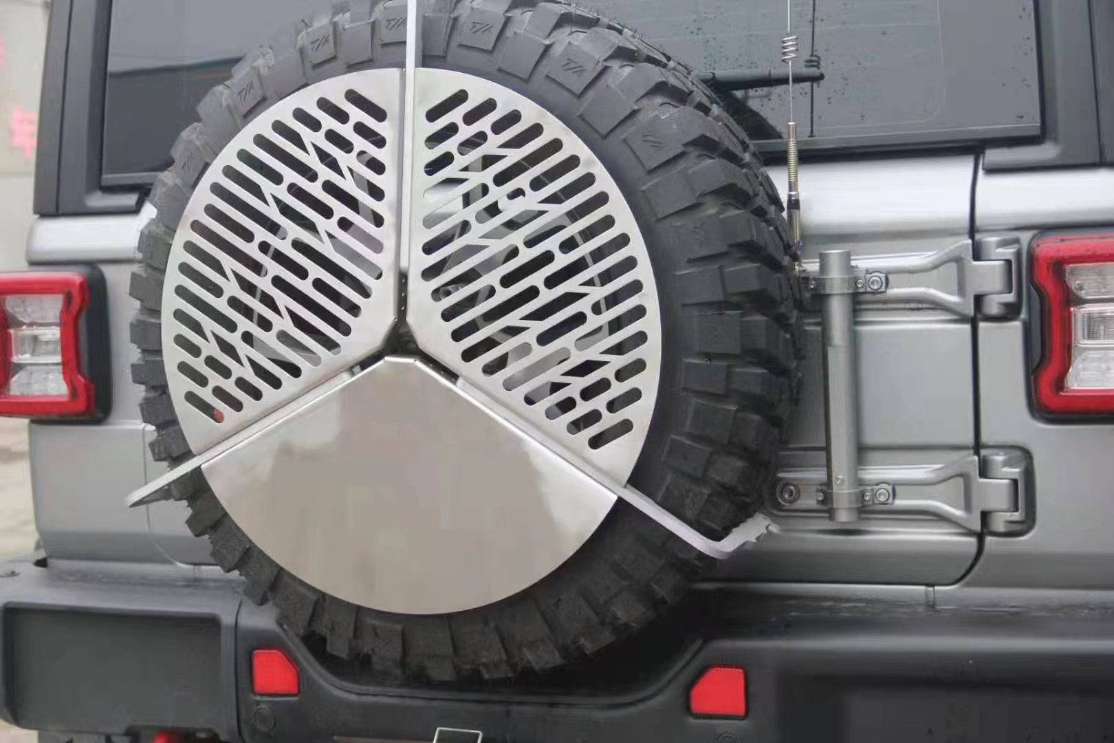 Thickening Weatherproof Tyre Stainless steel Spare Tire Wheel For Land Rover new Defender 2020 2021 2022 2023Storage box