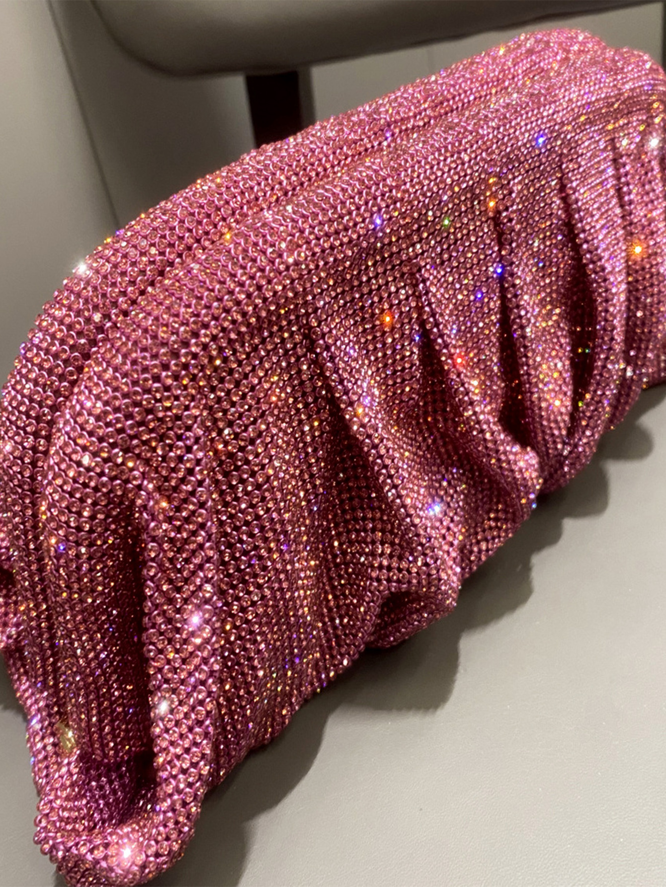 New Product Ideas Sparkling Diamond Cloud Clutch Bag Rhinestone Pleated Evening Purse for Weddings Parties Daily Use with Chain