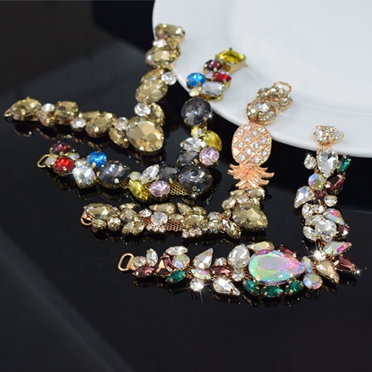 ZSY Wholesale Colorful Acrylic Crystal Rhinestone Shoe Chain For Crystal V-shaped Flip Flops Slippers Shoe Chain Buckles