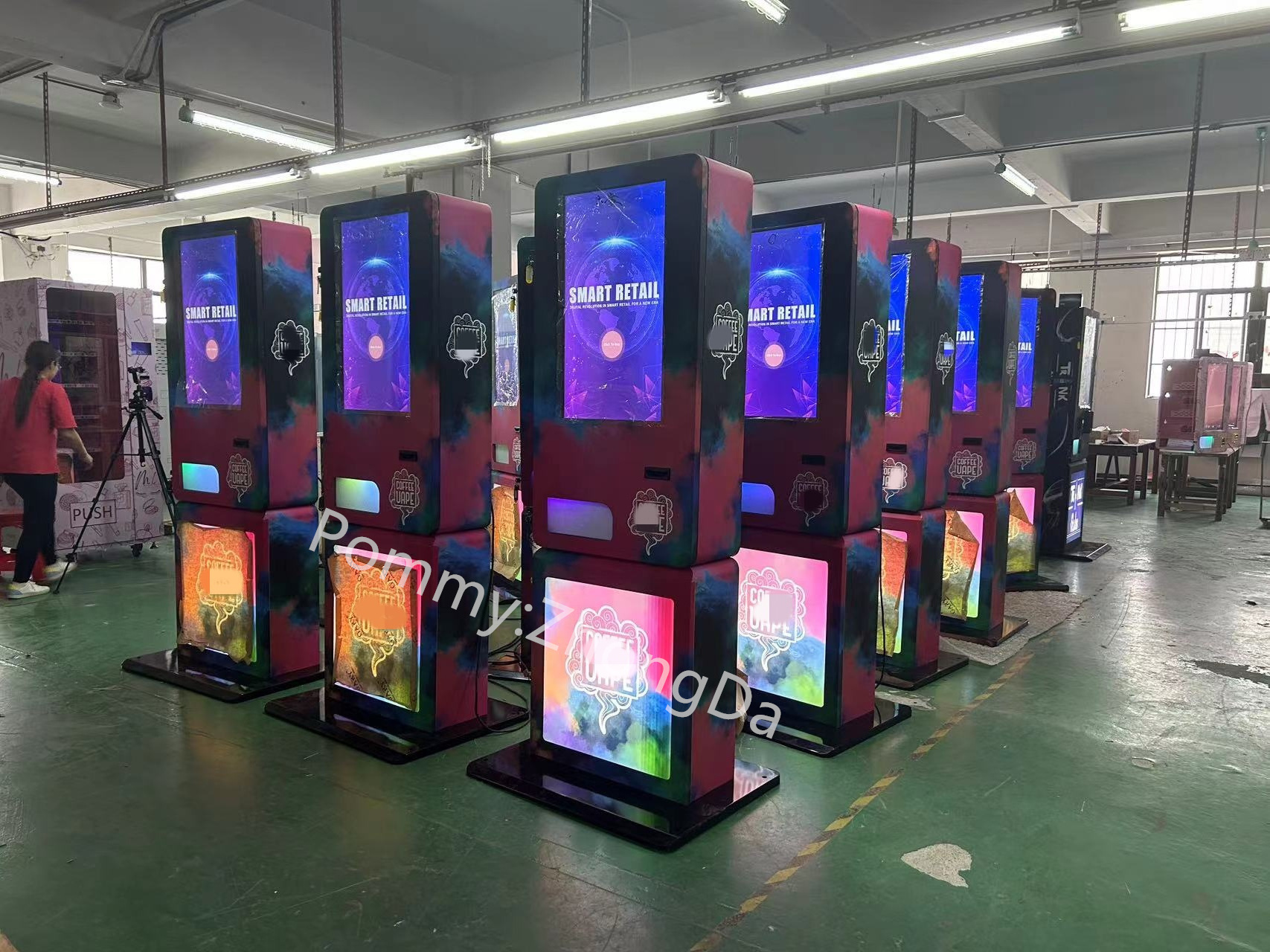 32-inch Touch Screen Mini Vending Machine Age Verification Vending Machine with Google Pay