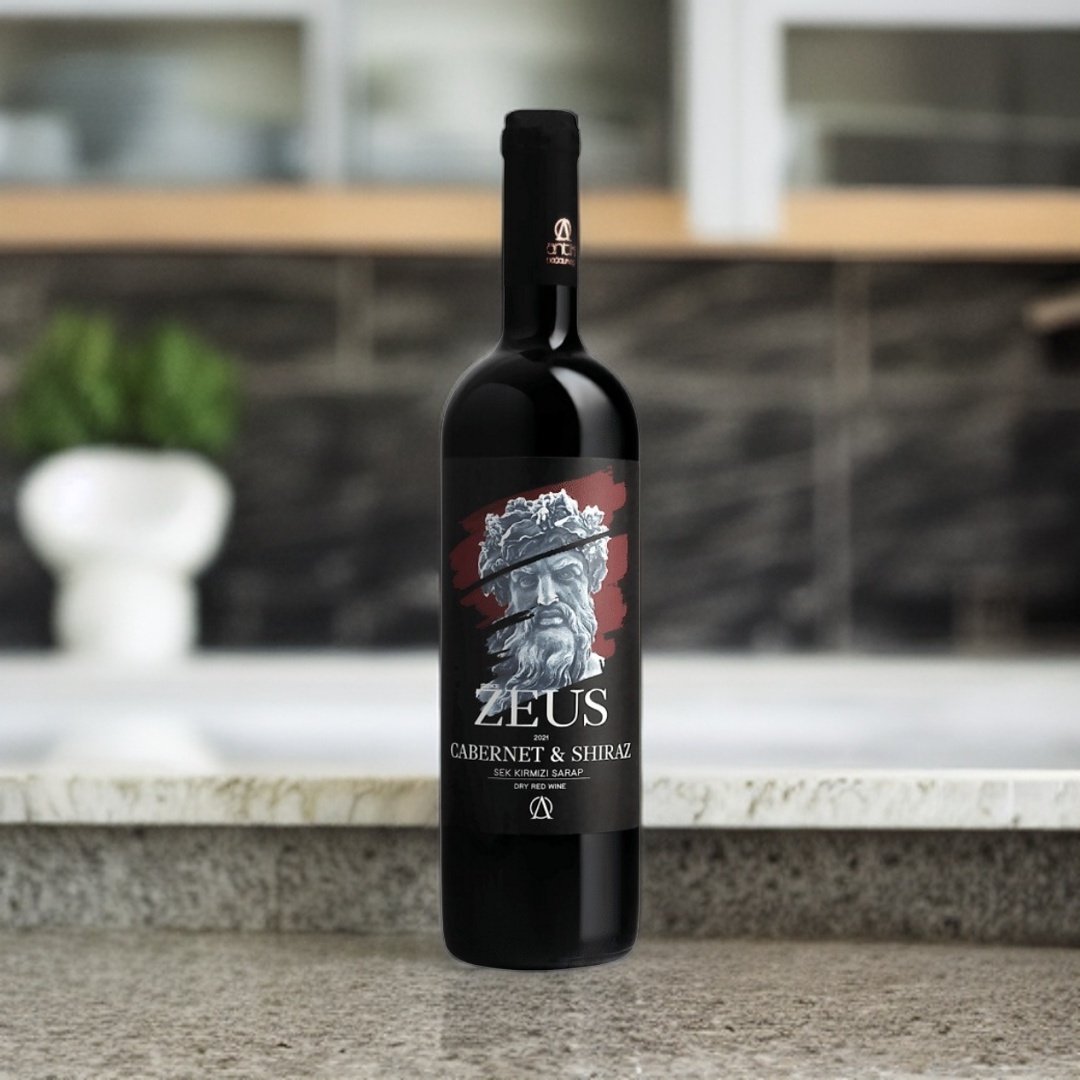 Zeus Cabernet Shiraz Dry Red Wine 14.2% 75 cl Premium Red Wine Damson Plum Forest Fruits Coffee And Tobacco Alcoholic Beverages