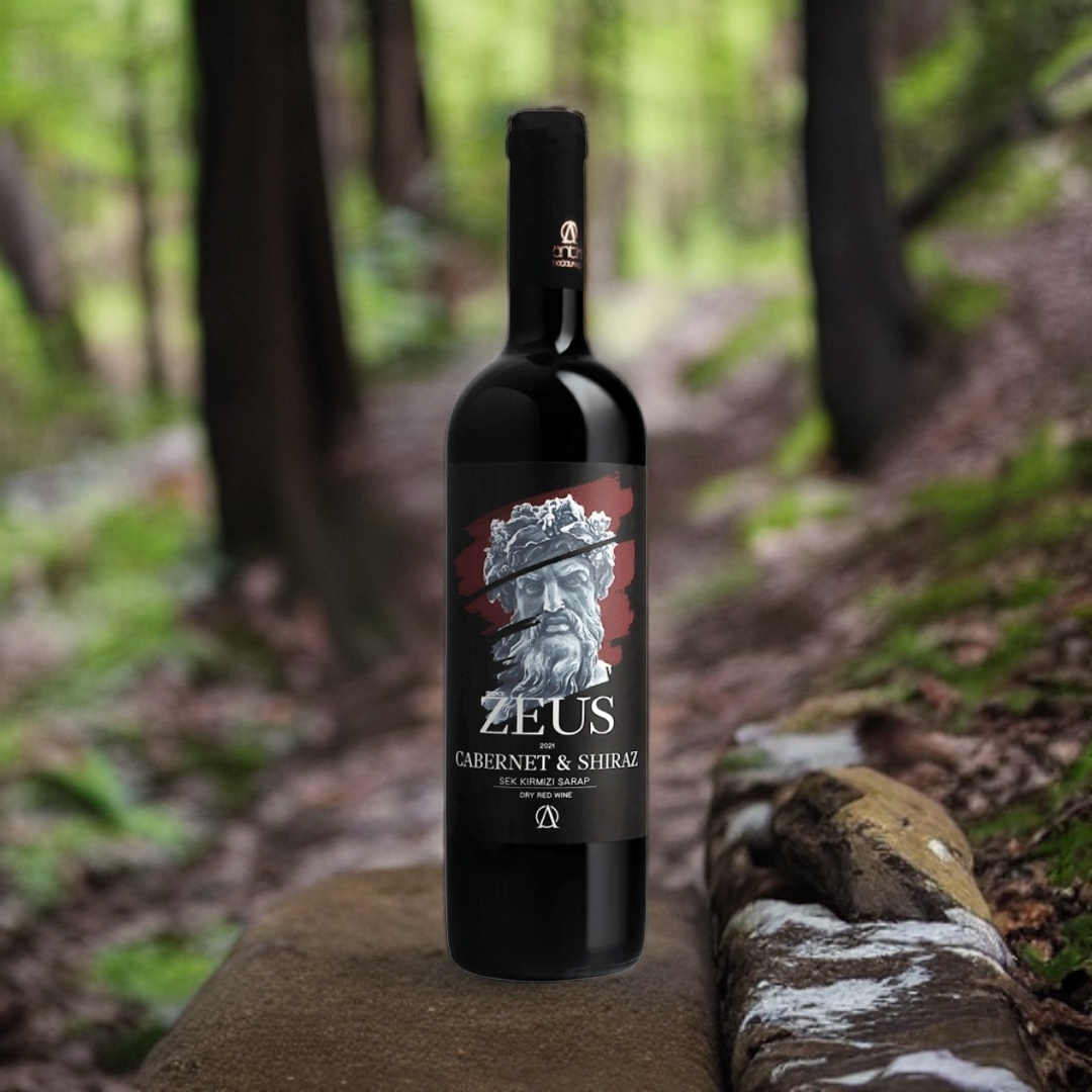 Zeus Cabernet Shiraz Dry Red Wine 14.2% 75 cl Premium Red Wine Damson Plum Forest Fruits Coffee And Tobacco Alcoholic Beverages