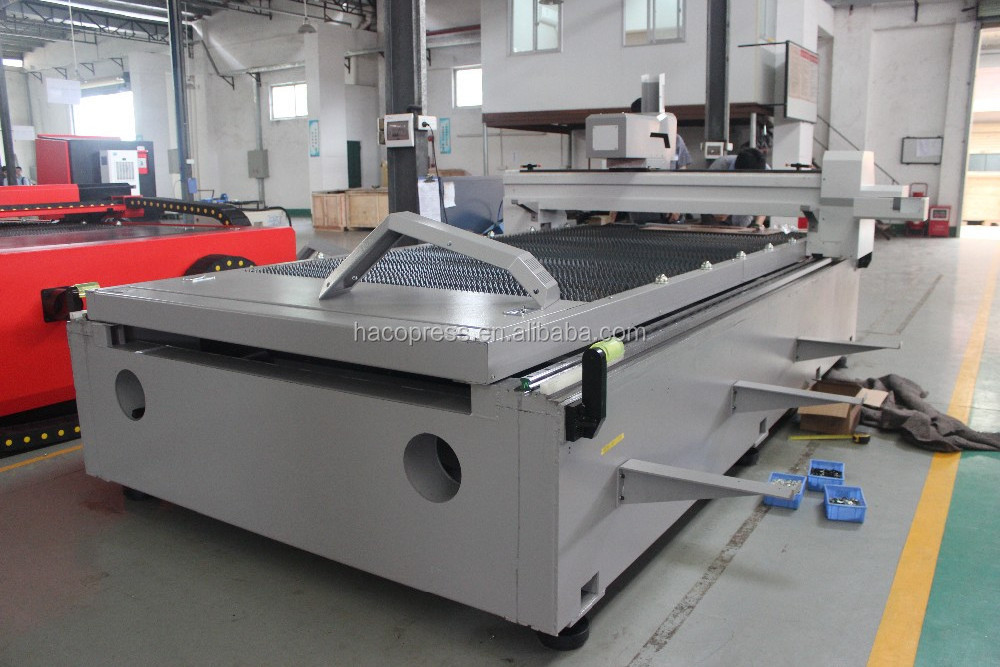 500w/1000w Fiber Sheet Metal Laser Cutting Machine Price HS-G3015C