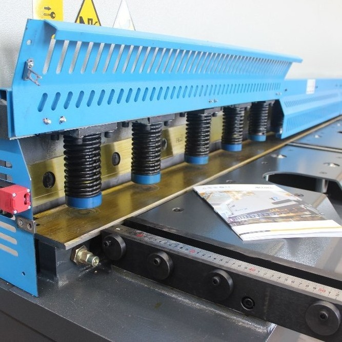 Industrial mechanical hydraulic guillotine shear machine price of manual shearing