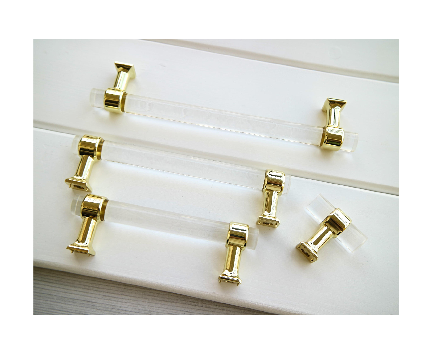 Modern design acrylic door handle handmade top furniture decorate acrylic Bathroom Cabinet Handle with Satin Brass Base