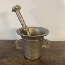 Hot selling brass mortar and pestle For Garlic Ginger Pill Herbs Spices crusher for manufacture from India