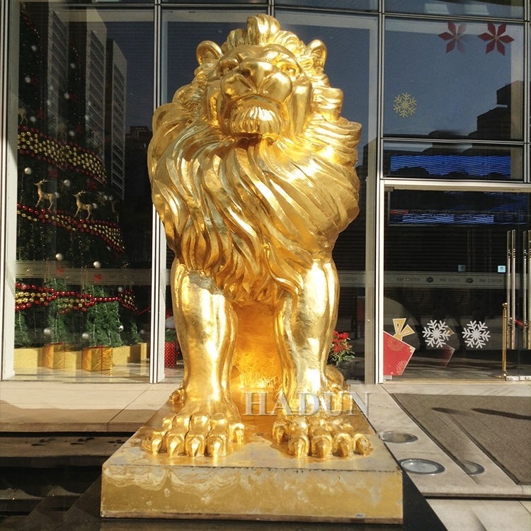 High Quality Life Size  Large Popular Casting Brass Lion Statues Bronze Gold Sitting Lion Sculpture For Sale