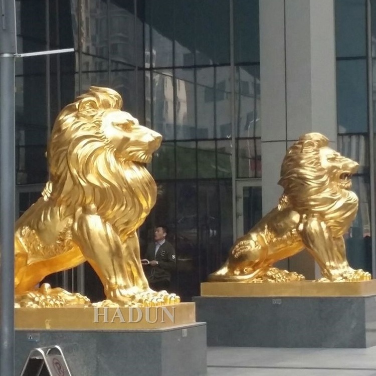 High Quality Life Size  Large Popular Casting Brass Lion Statues Bronze Gold Sitting Lion Sculpture For Sale