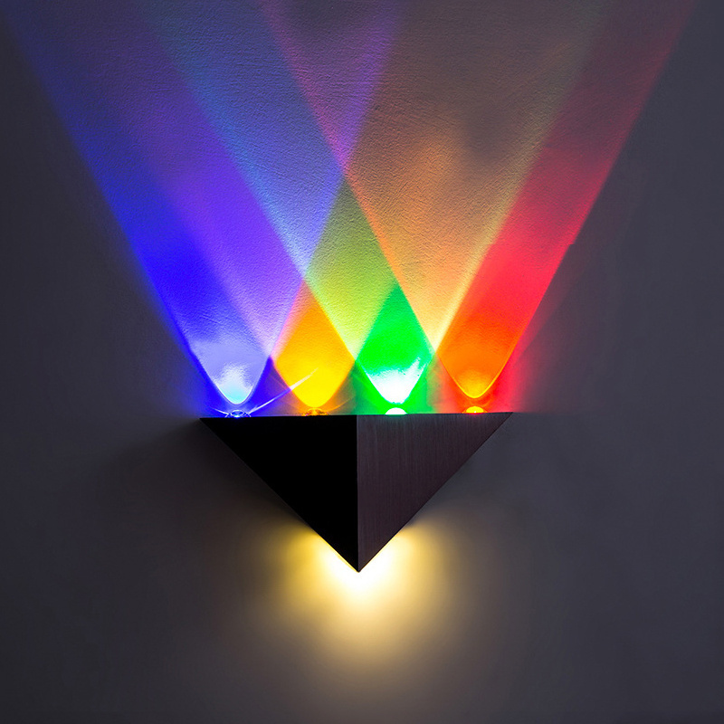 Factory supply LED large triangle wall lamp 5W aluminum corridor light KTV bedroom living room background wall decoration lamp