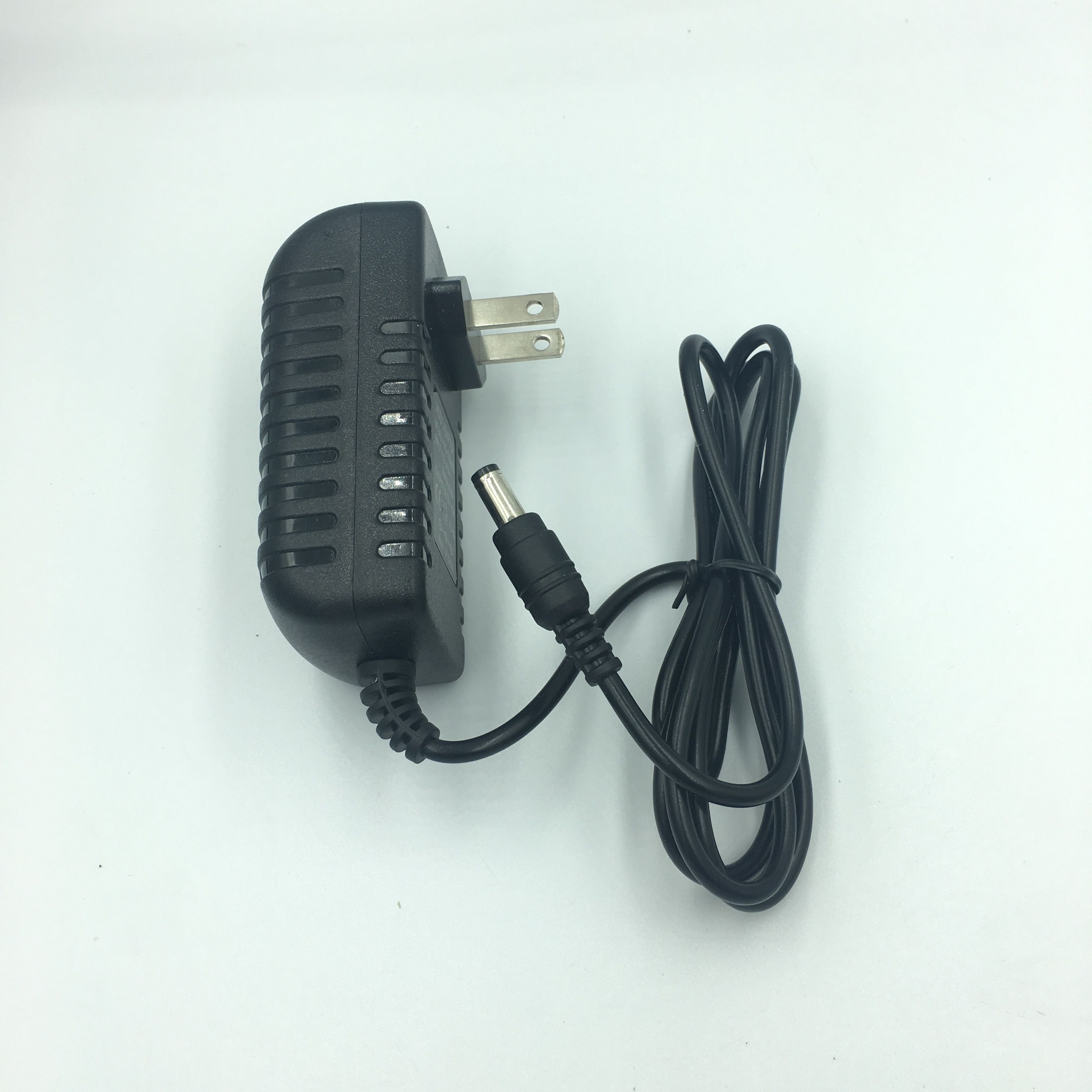 High Quality 12V AC DC Supply Doe Level VI Wall Mount Switching 12V 2A Power Adapter