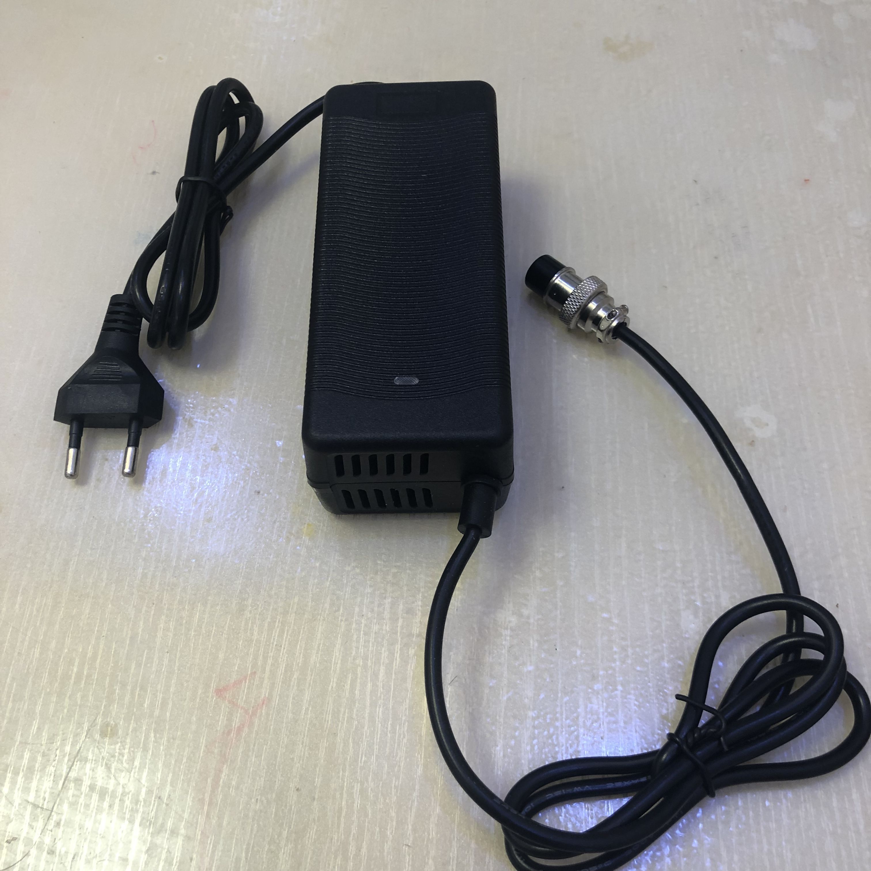 with Different Plug  li ion battery charger  58.8V 2A Lithium Battery Charger for electric scooter