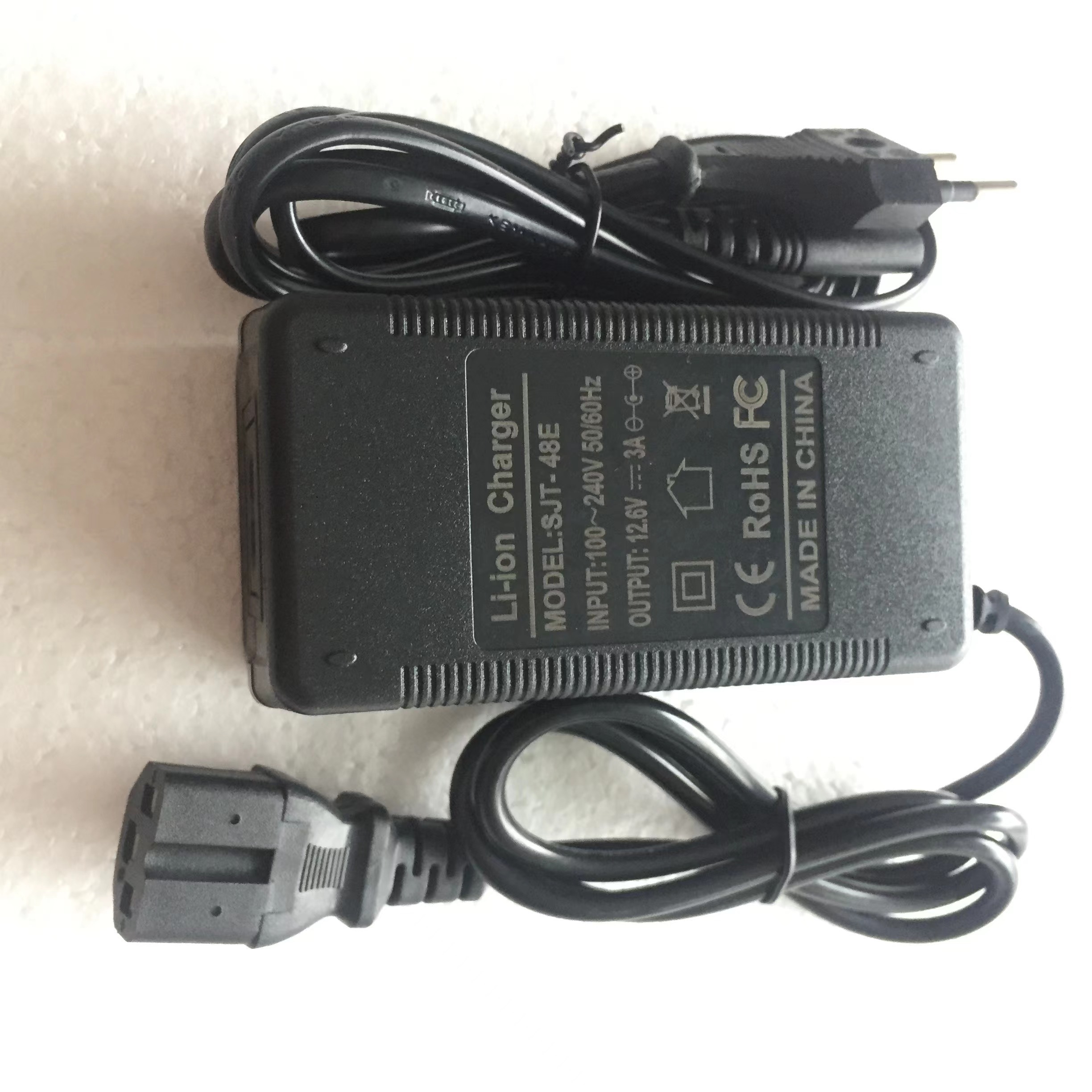 Universal 18650 3S 12V li-ion battery charger 12.6V 3A CC-CV battery charger 12.6V 3amp