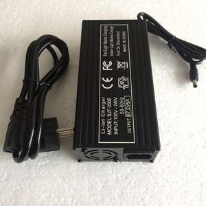 Metal case 67.2V 4A 5A Fast lithium battery charger for 60V 16S li-ion battery pack Electric Vehicle