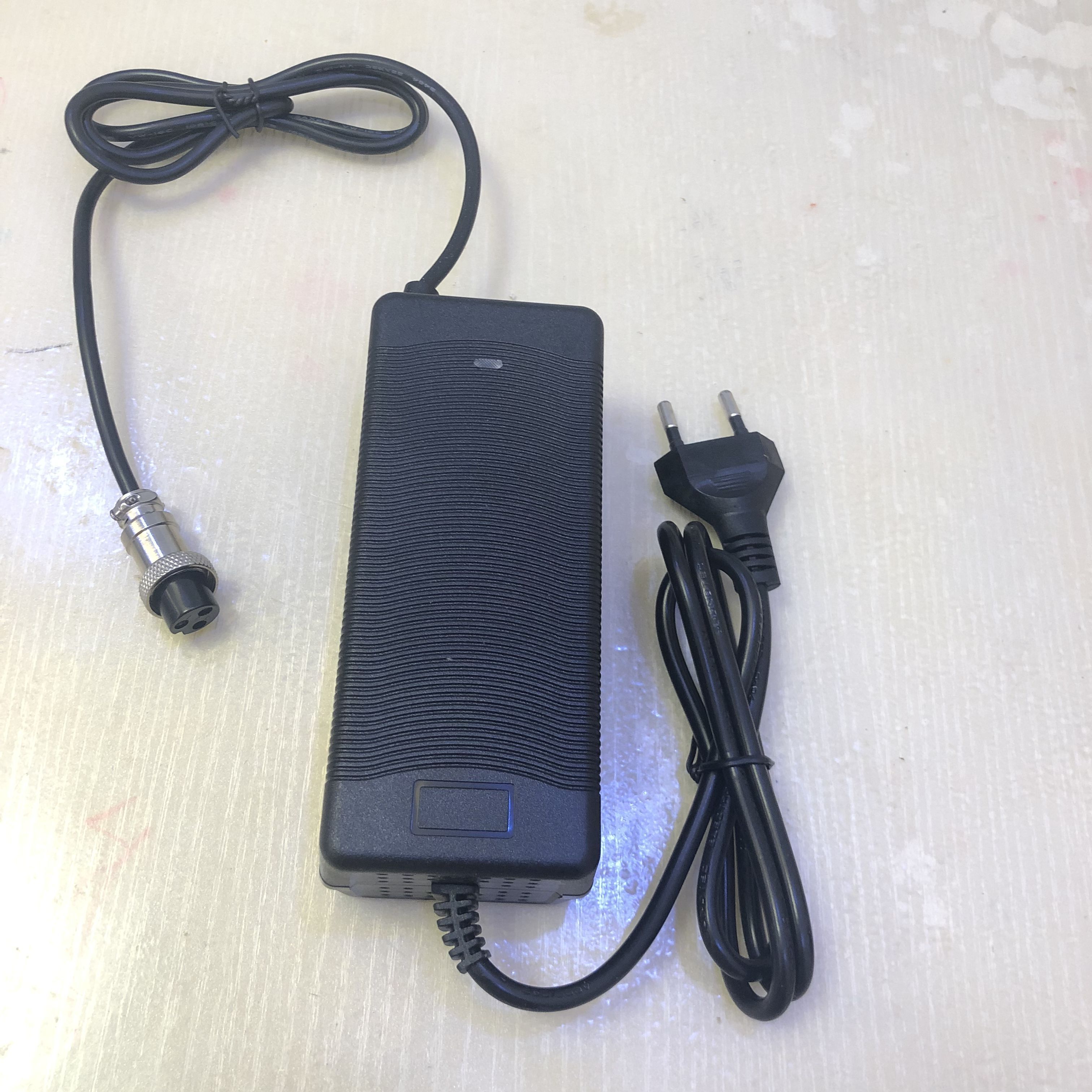 with Different Plug  li ion battery charger  58.8V 2A Lithium Battery Charger for electric scooter