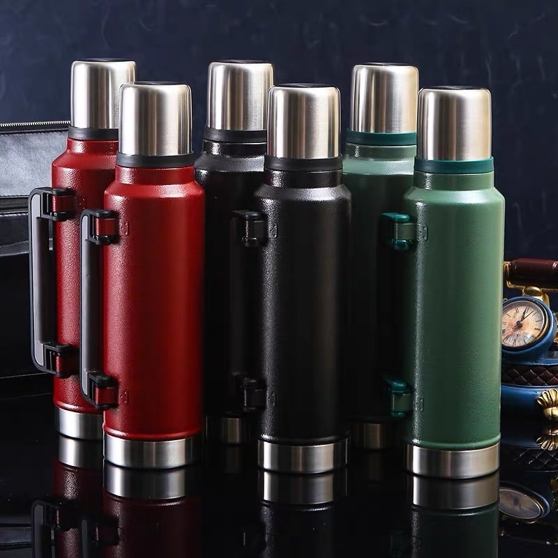 Customized OEM stainless steel Thermoes flask termos water bottle thermo Classic Legendary 1.9L termo bottle