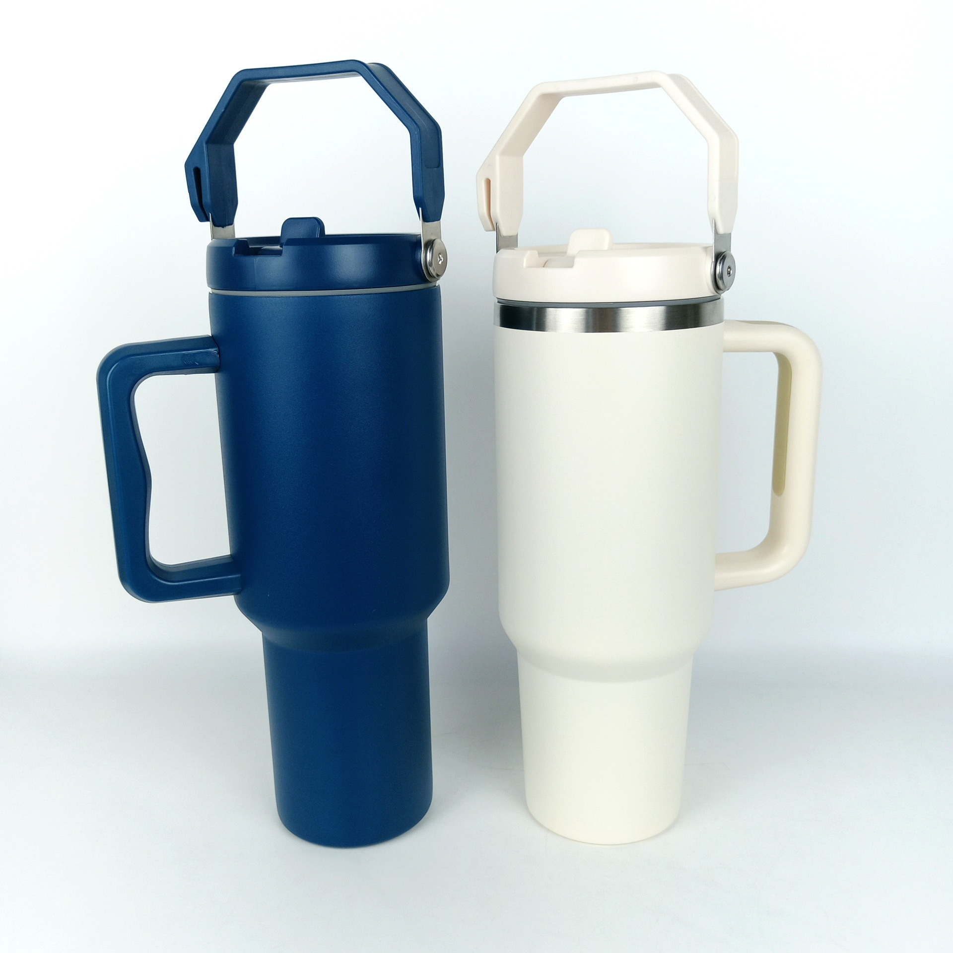 New Design Adventure Quencher vacuum metal cup stainless travel mug 40oz insulated handle tumbler with lids and straw