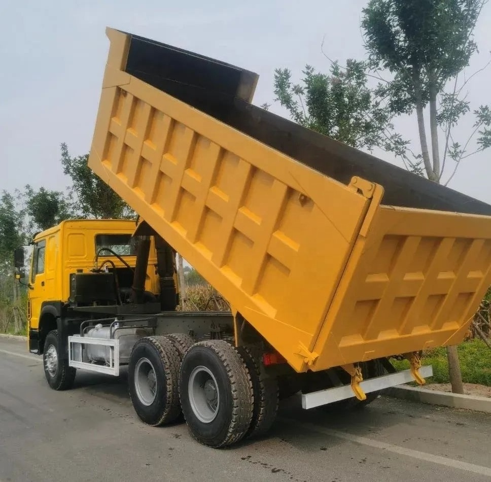 Sinotruk Howo used tipper 6*4 10 wheels 371 HP factory direct sales