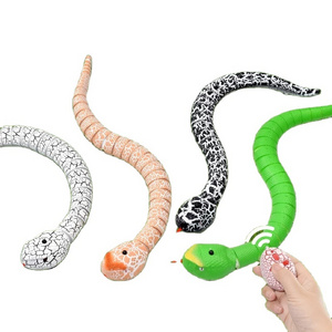 RC Animal Infrared Remote Control Snake with Egg Rattlesnake Kids Electric Toy Trick Mischief Toys Children Funny Novelty Gift