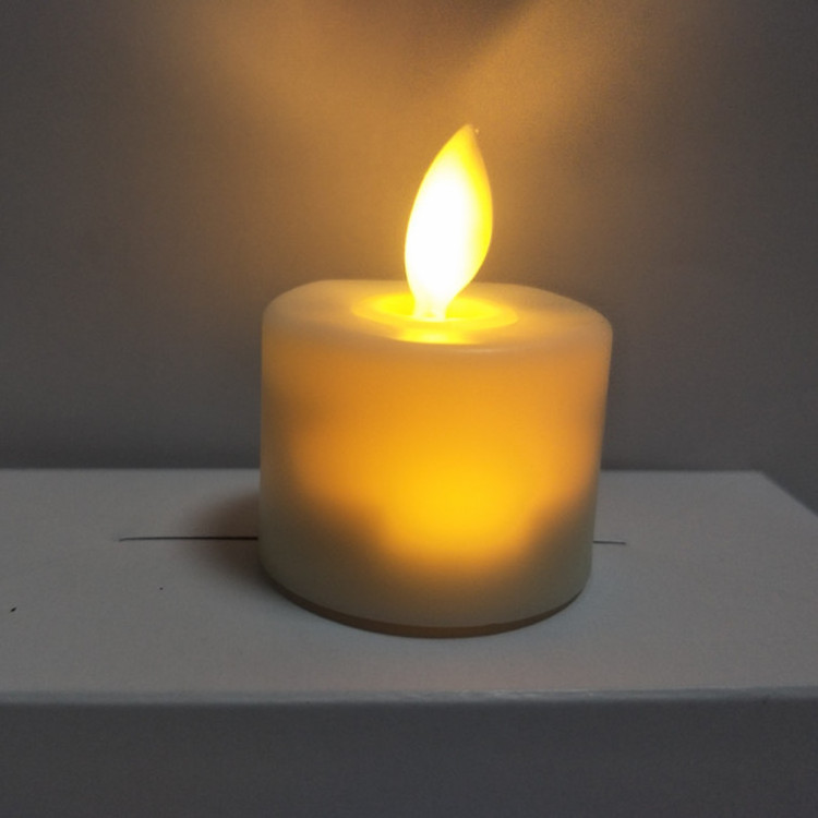 CR2032 Battery Operated Flameless LED Tea Light candle flickering electronic candles