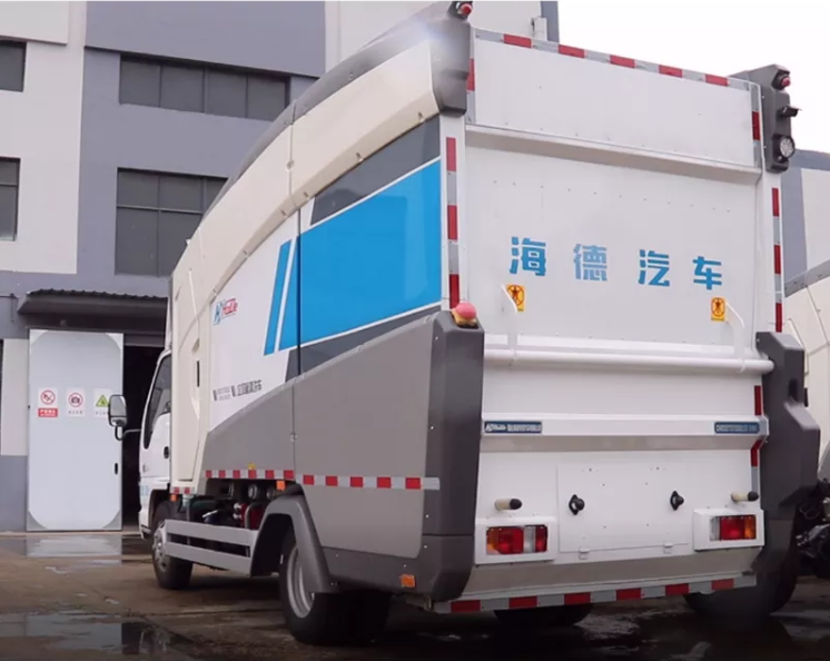 Mobile Trash can garbage  Bin washing and  cleaning truck  Cleaners Wheelie Bin Cleaning Equipment truck