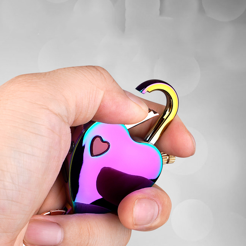 Popular Custom Multicolor match lighter Heart-shaped kerosene heart lighter keychain with light lighter