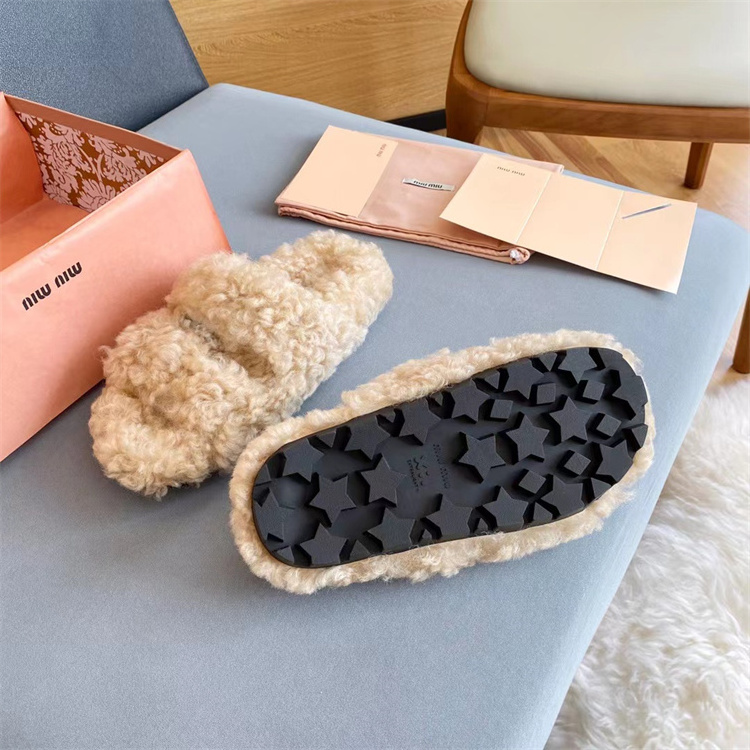 Wholesale double face sheepskin slippers 2022 genuine house slippers Women lamb fur slippers