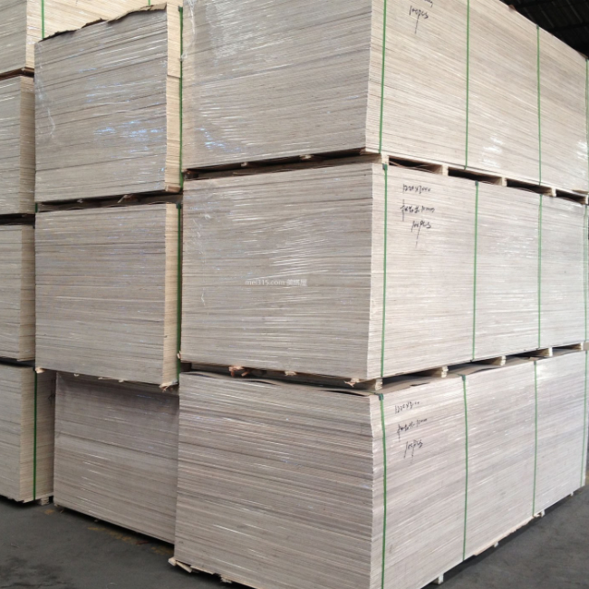 Recon white 1.1mm  engineered veneer for plywood Poplar veneer