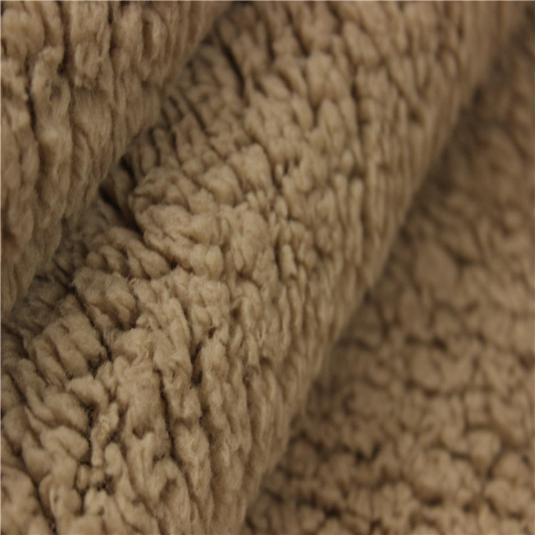 2022 HOT 100% Polyester imitation lamb wool fabric soft shu velveteen fabric for Garment/Bedding/Blanket