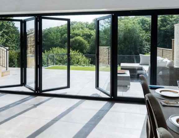 HAIPAI Aluminium & Tempered Glass Bi-Fold Patio Door Outdoor Vertical Sliding Folding Design with Elegant Bifold Style