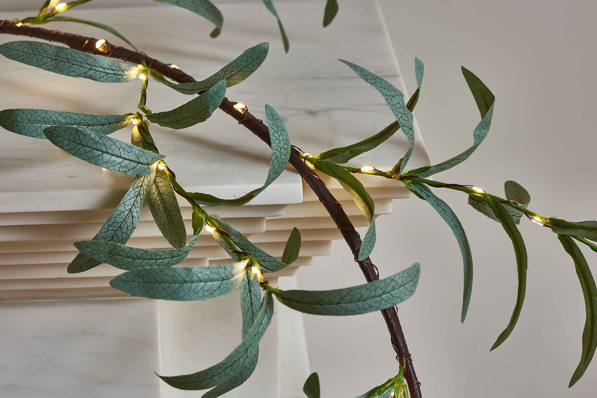 LED Olive Garland Lights Battery Operated with Timer for Spring Wedding Home Decor