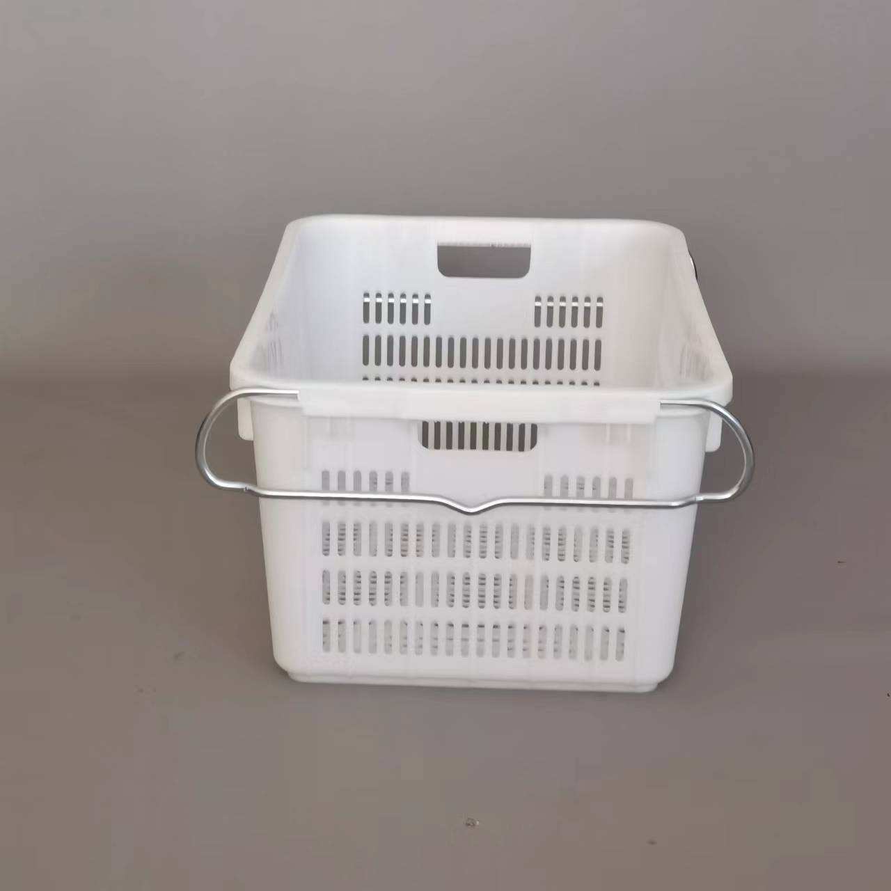 Promotional Specials Fruit And Vegetable Plastic Crate With Metal Handles